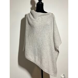 Lilly Pulitzer EUC Luxurious 100% Cashmere Light Gray Scarf Shawl Topper Wrap